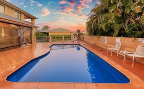 Emerald Gardens Motel & Apartments